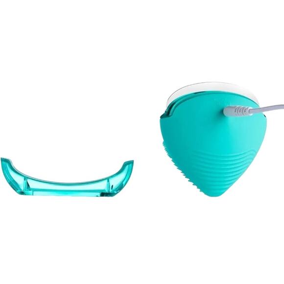 Pop Sonic 3 in 1 Strawberry Facial Sonic Cleansing Massaging Exfoliating Device - Picture 2 of 5